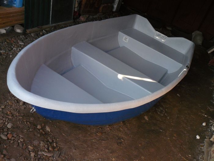 Купить лодку бу в ростовской области. Лодка пластиковая Сильвер 300. Лодка пластиковая Скандик 285. Пластиковая лодка нерегистрат. Финская пластиковая лодка 3700.